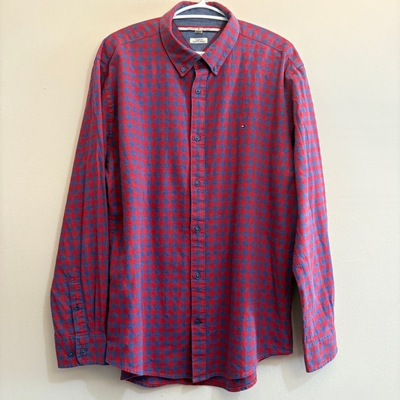 Tommy Hilfiger Red &Blue Checkered Men Button Down Cotton Shirt - Picture 2 of 12